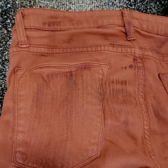 Helmut Lang rust orange/red jeans w/burnt splatter detail - Picture 7 of 11